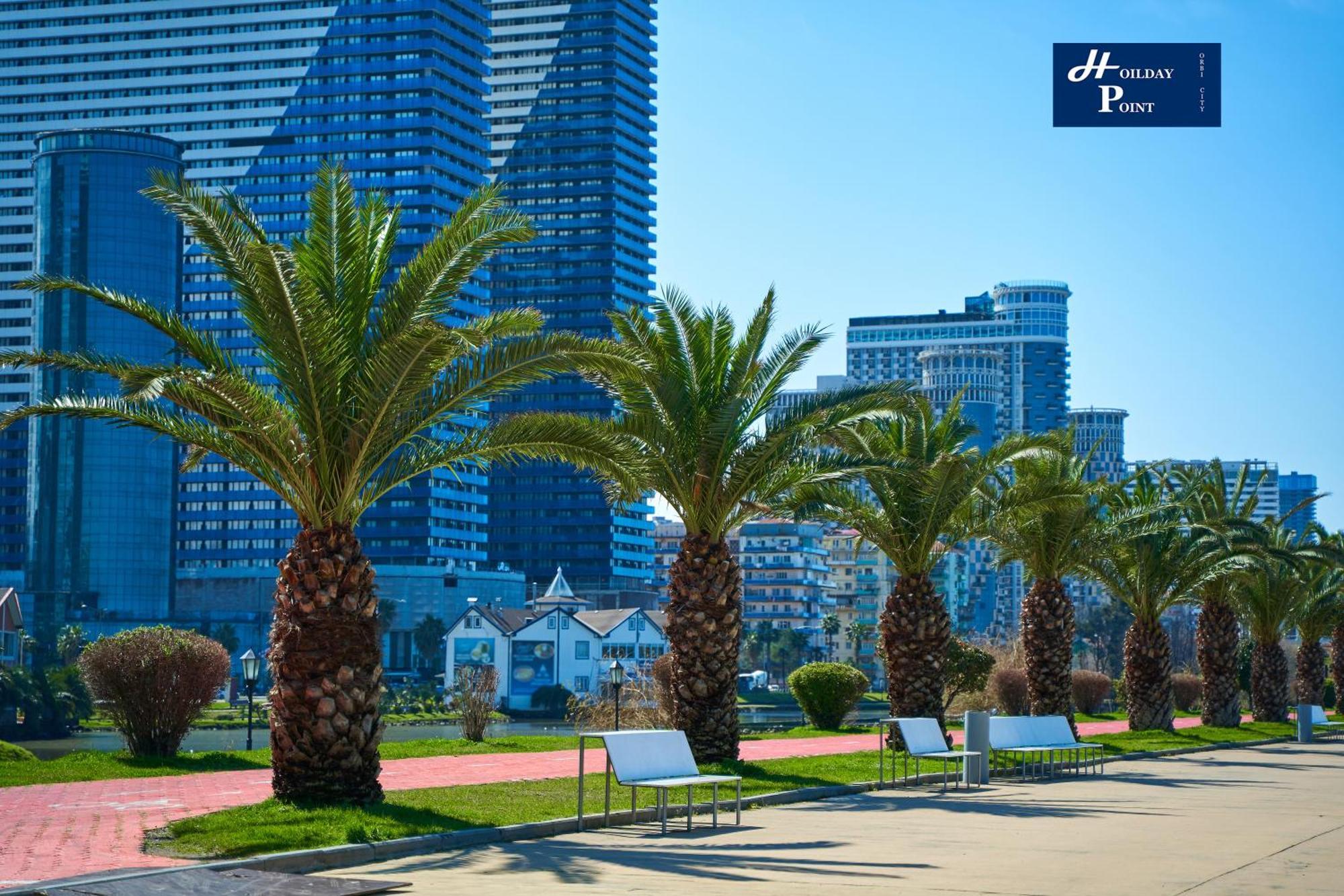 Holiday Point Orbi City Batoumi Extérieur photo