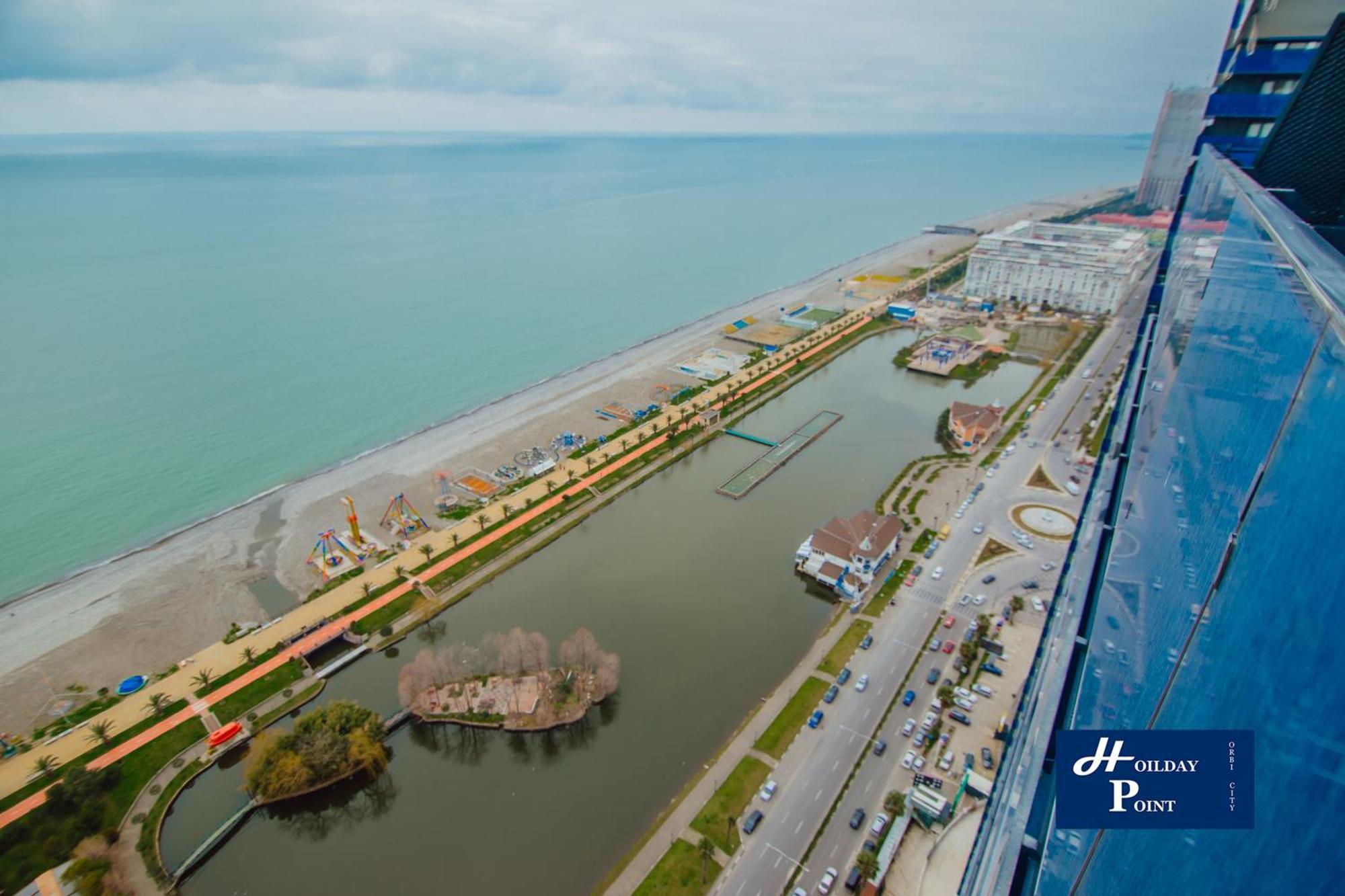 Holiday Point Orbi City Batoumi Extérieur photo