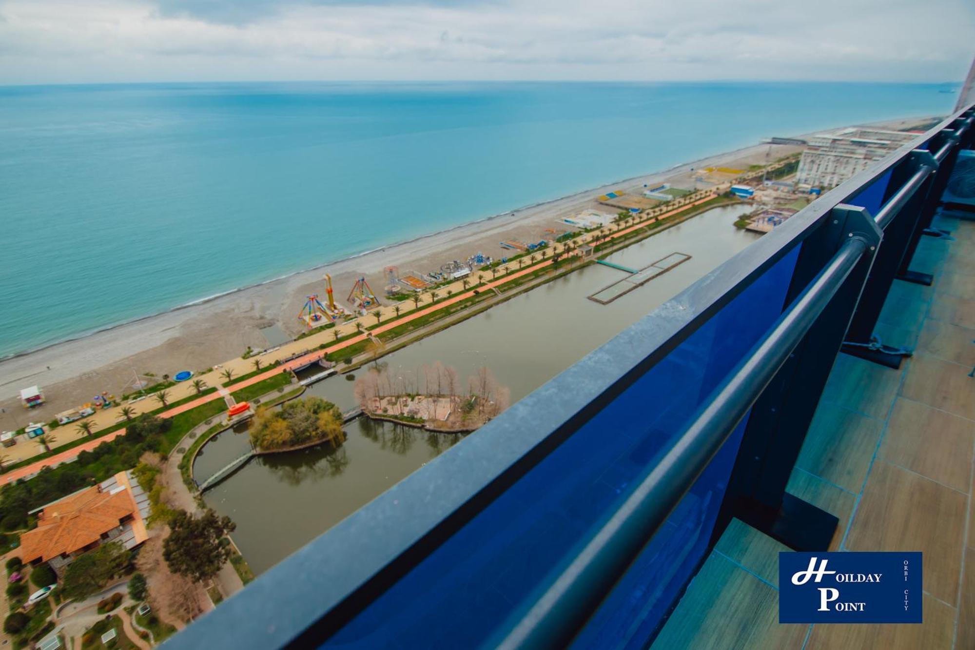 Holiday Point Orbi City Batoumi Extérieur photo